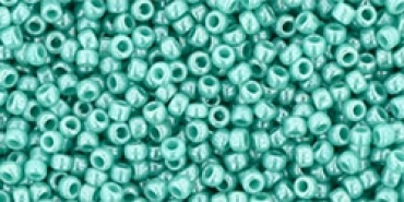 TR-15-132 Opaque-Lustered Turquoise, 5g