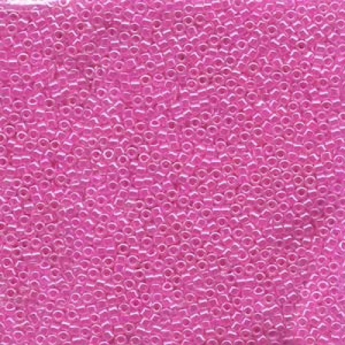 DB0247 Lined Crystal Fuchsia, 5g